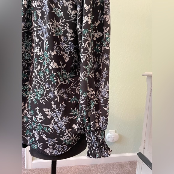 Loft Outlet Blouse - Picture 6 of 6